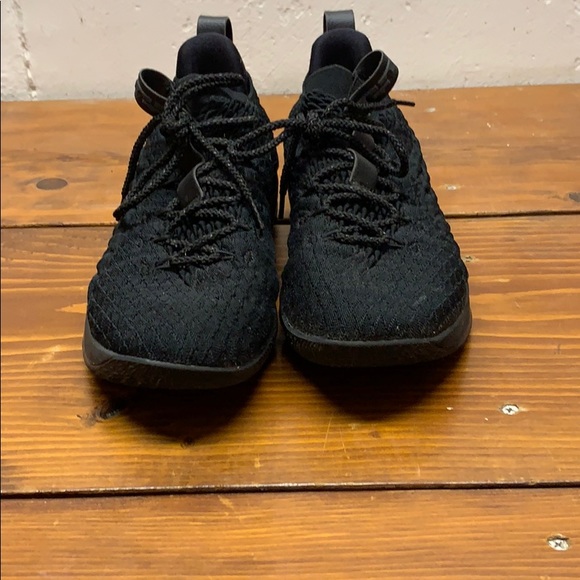 Nike Lebron lows - Picture 1 of 4